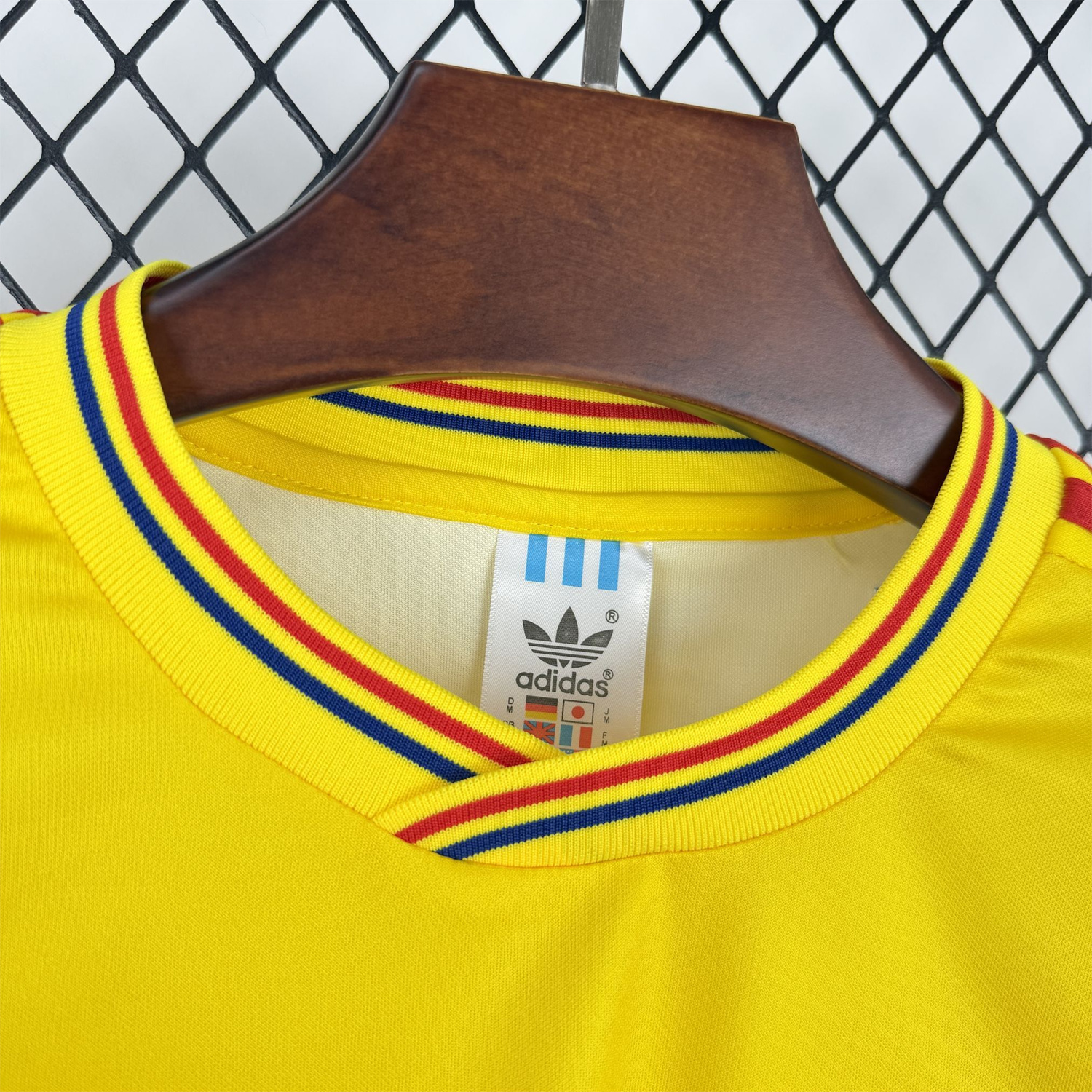 AlphaJersey-Retro Colombia 1990 Home Long Sleeves Jersey - Fans Version