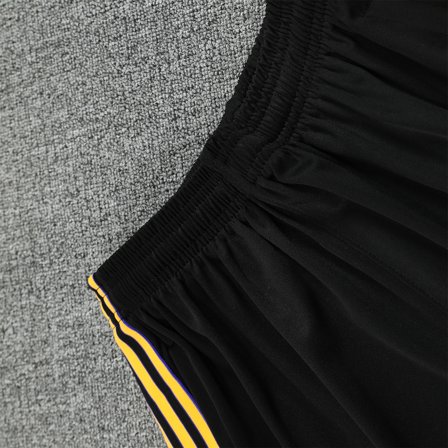 AlphaJersey-Manchester United 25-26 Trefoil Travel Short-Sleeve Training Set - Black Top & Black Shorts