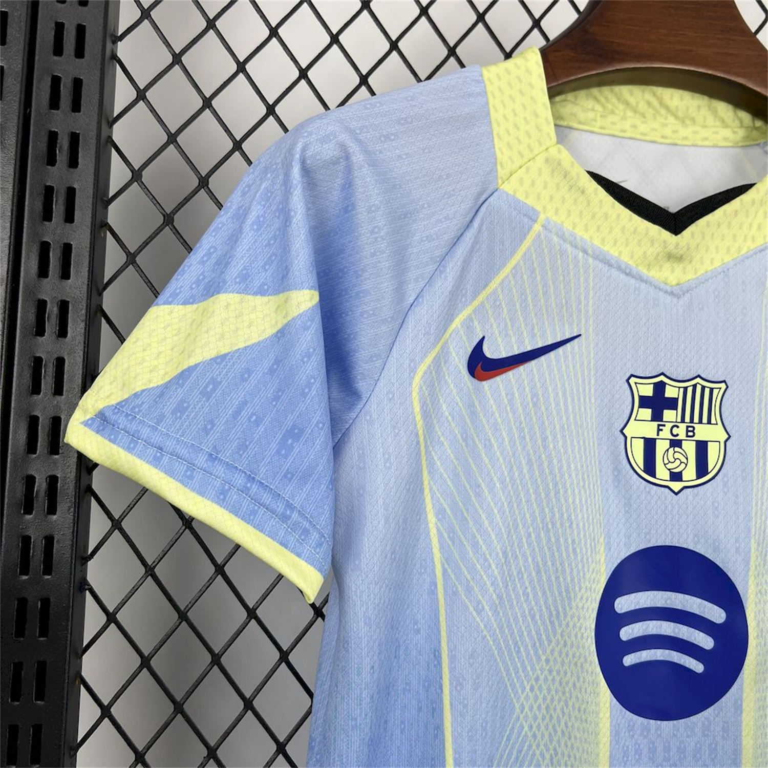AlphaJersey-Barcelona 25-26 T90 White Lines Light Blue Gradient Special Kids Kit