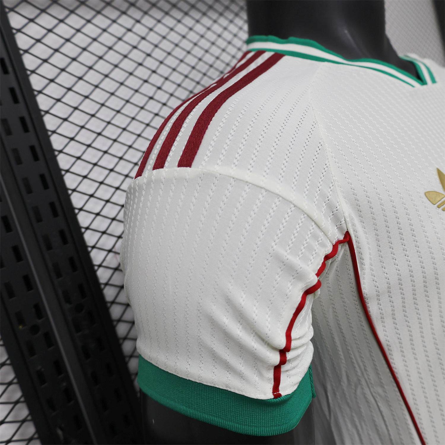 AlphaJersey-Liver.pool 25-26 Gold Lines Retro Casual Style White Jersey - Player Version