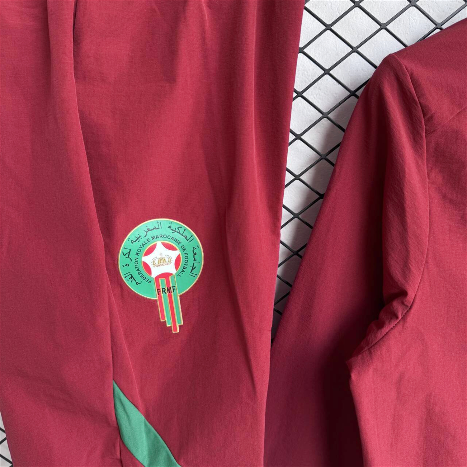 AlphaJersey-Morocco 2026 Windbreaker Training Set - Red With Green Top and Pants
