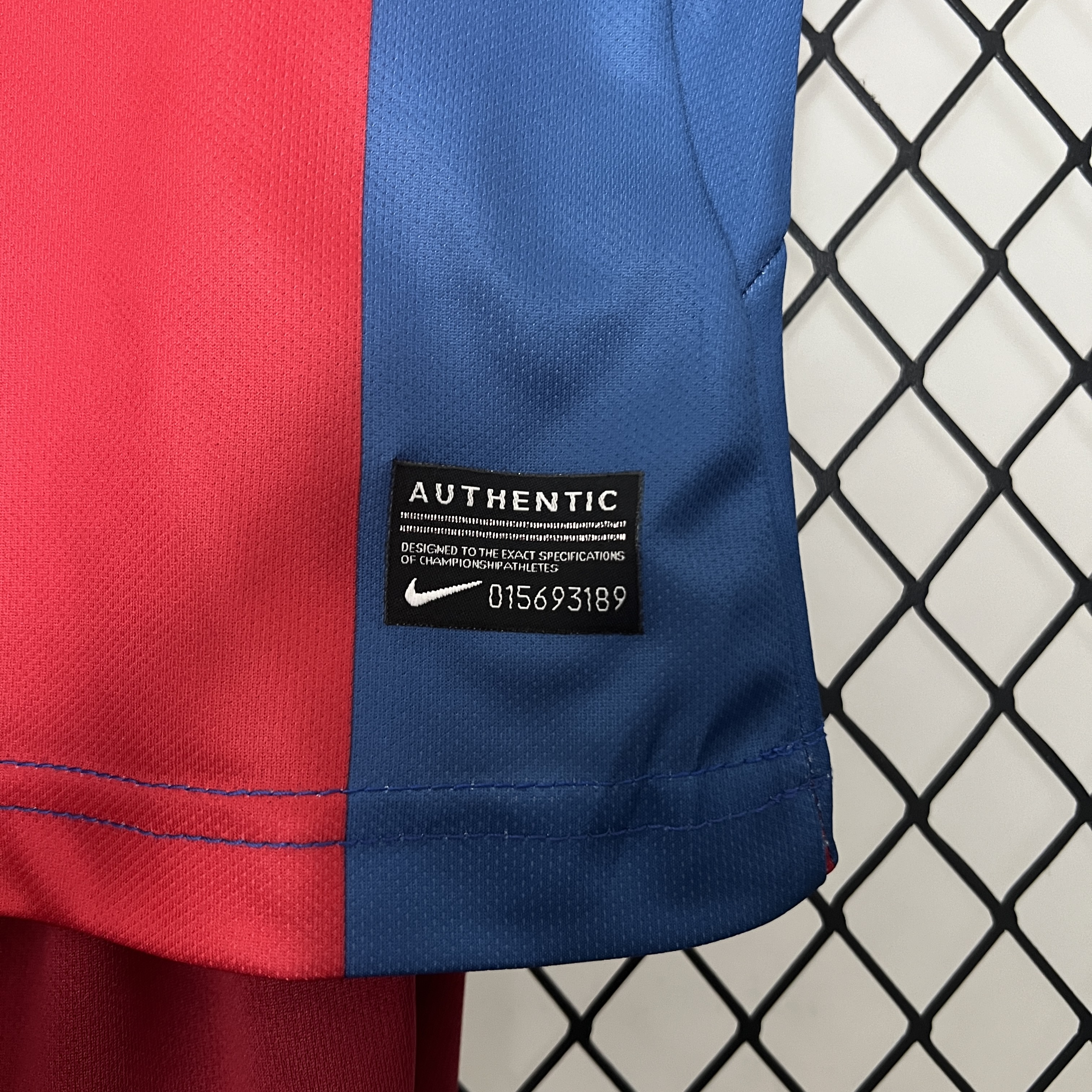 AlphaJersey-Retro Barcelona 2010-11 Home Stadium Kids Kit