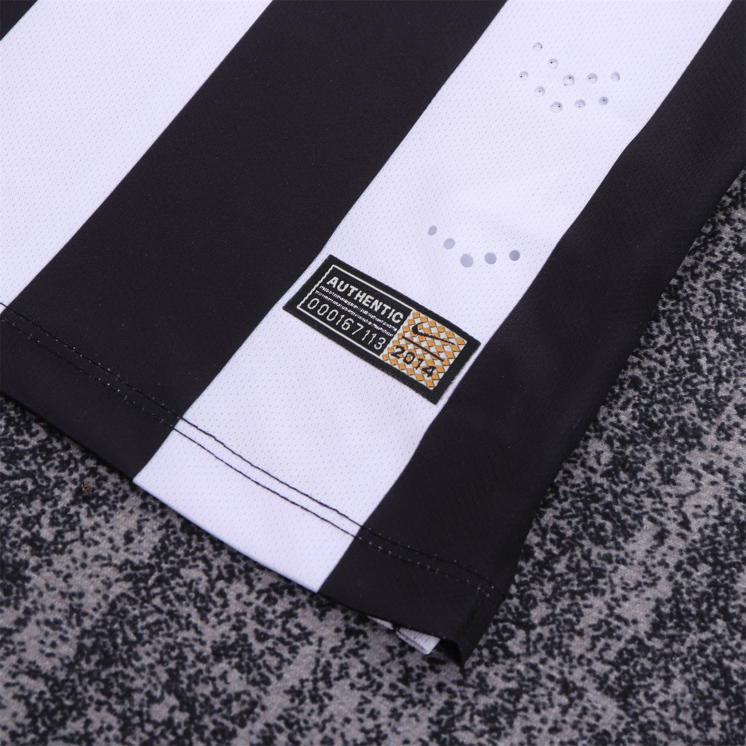 AlphaJersey-Retro Juventus 2014-15 Home Kids Kit
