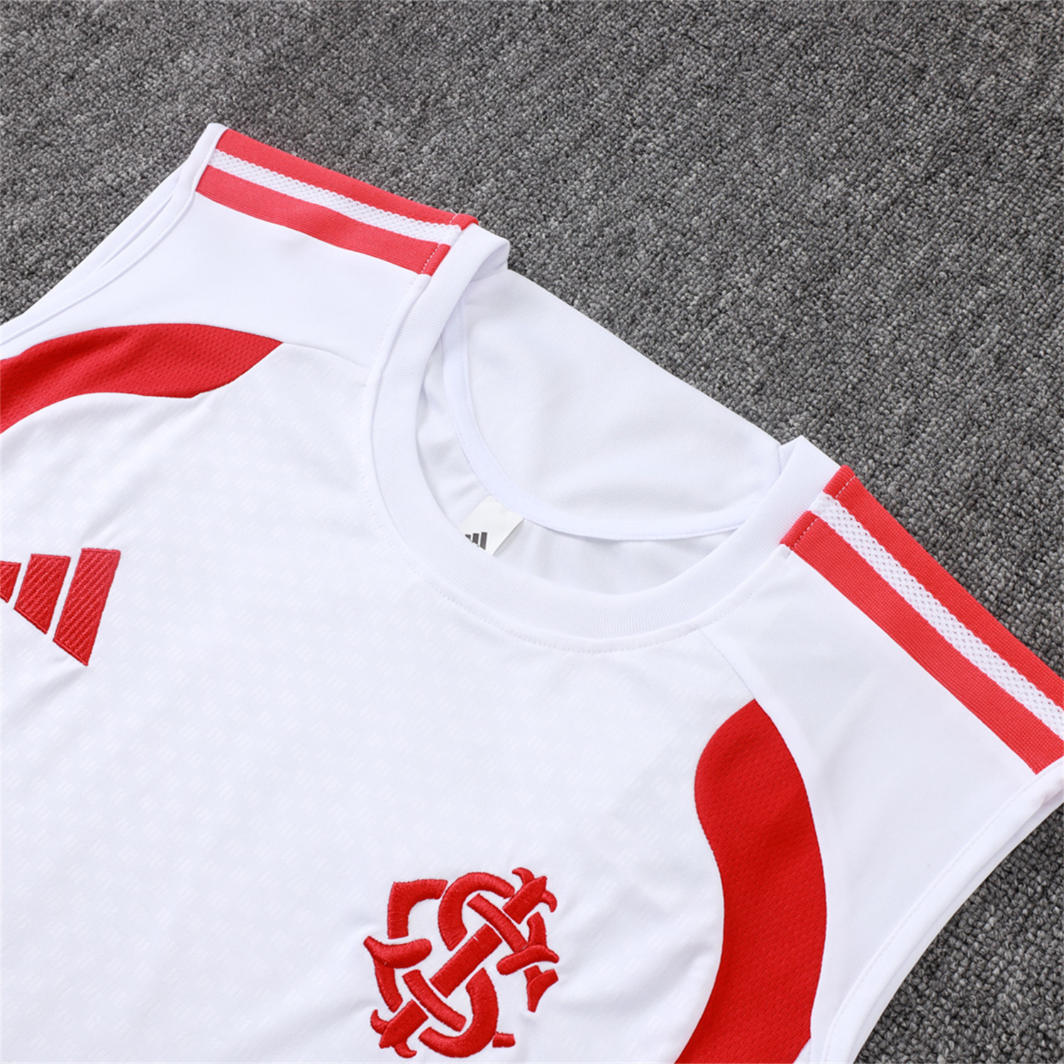 AlphaJersey-SC Internacional 2026 Vest Training Set - White Vest and Red Shorts