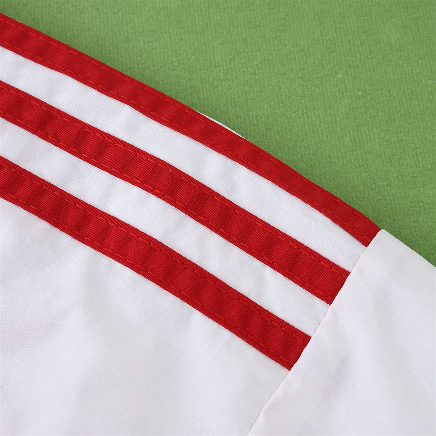 AlphaJersey-Arsenal 25-26 Throwback Windbreaker Jacket - Red