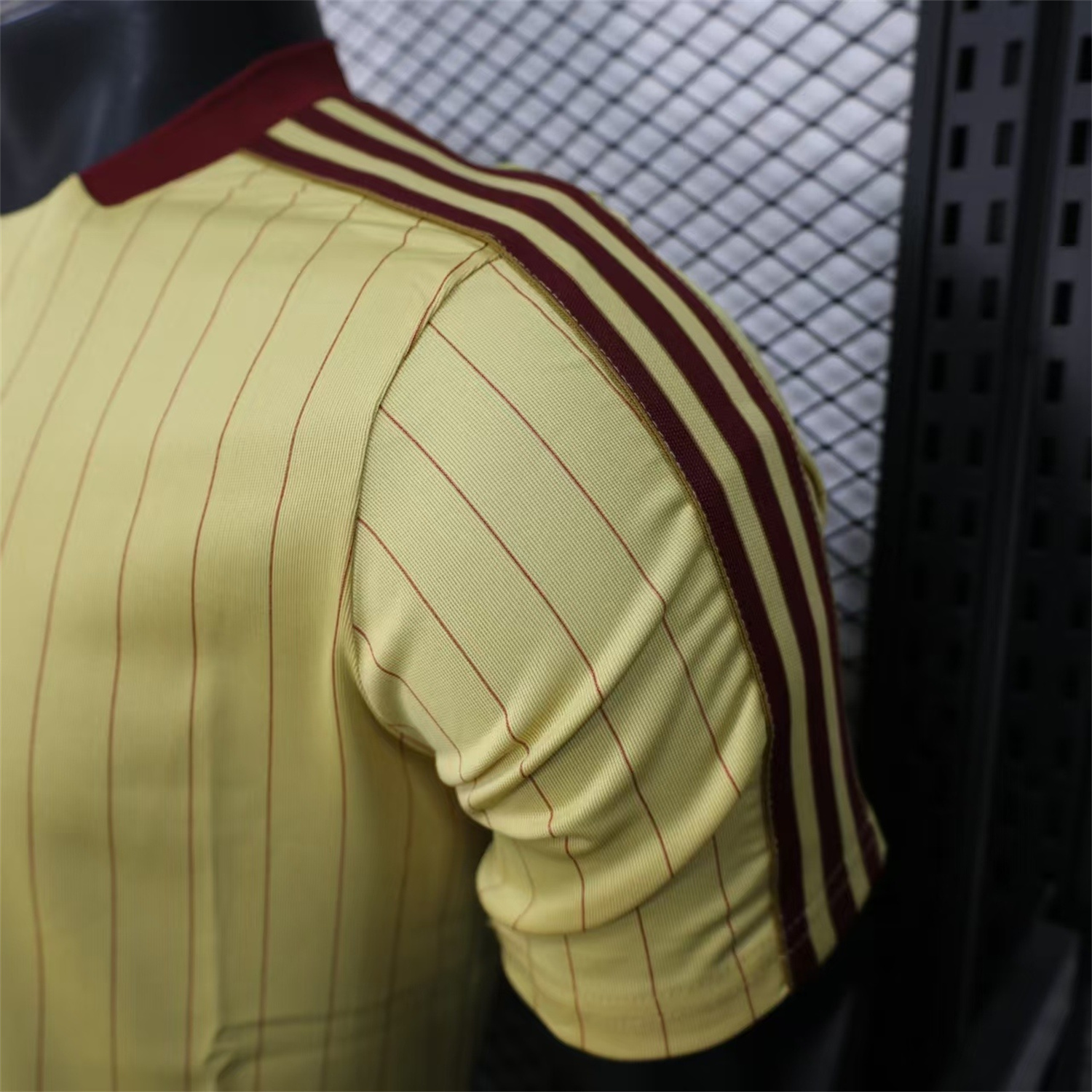 AlphaJersey-Arsenal 25-26 Trefoil Yellow Travel Jersey - Player Version