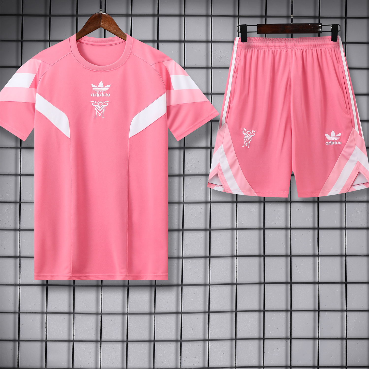 AlphaJersey-INT M.A.M 25-26 Short-Sleeve Training Set - Pink Top & Pink Shorts