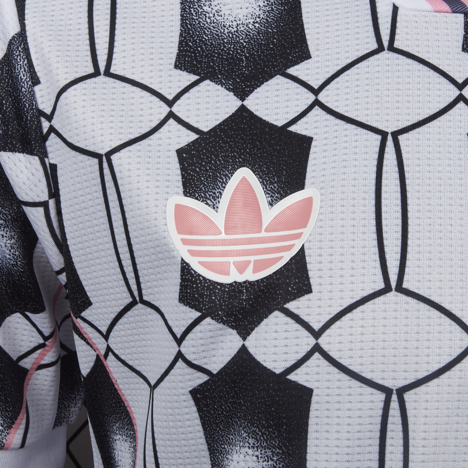 AlphaJersey-Juventus 25-26 Retro-Style Hexagonal Pattern Jersey - Player Edition