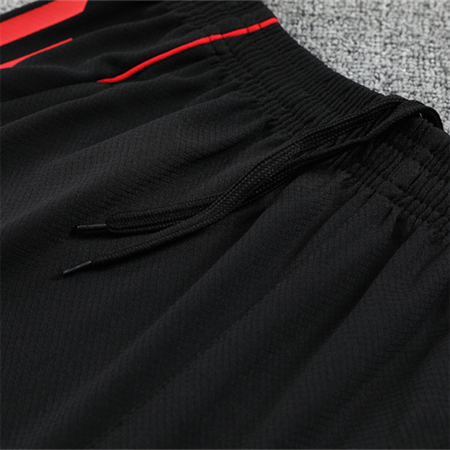 AlphaJersey-Liver.pool 25-26 Short-Sleeve Training Set Off White Top & Black Shorts