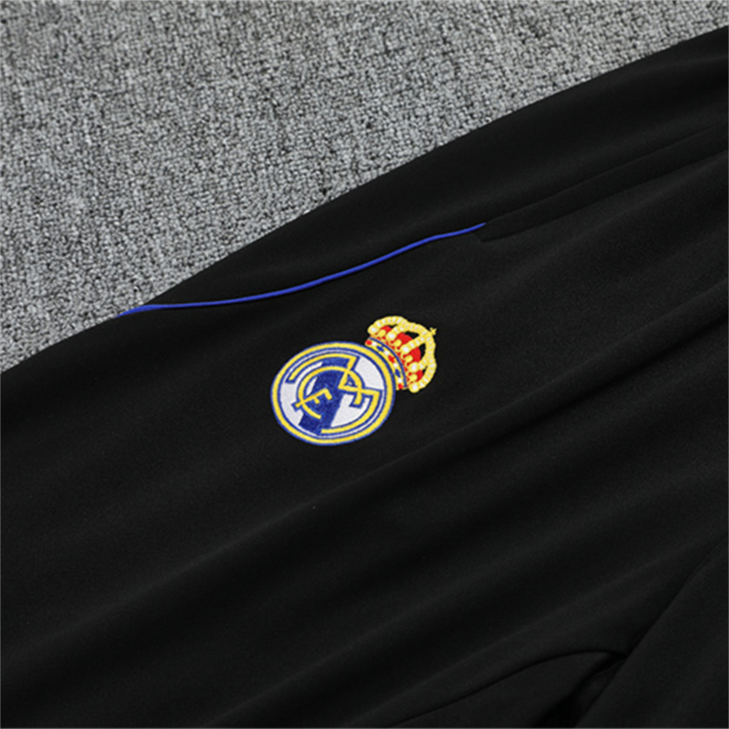 AlphaJersey-Real Madrid 25-26 Kids Long Sleeve Training Set - Yellow, White and Blue Camouflage Top and Black Pants