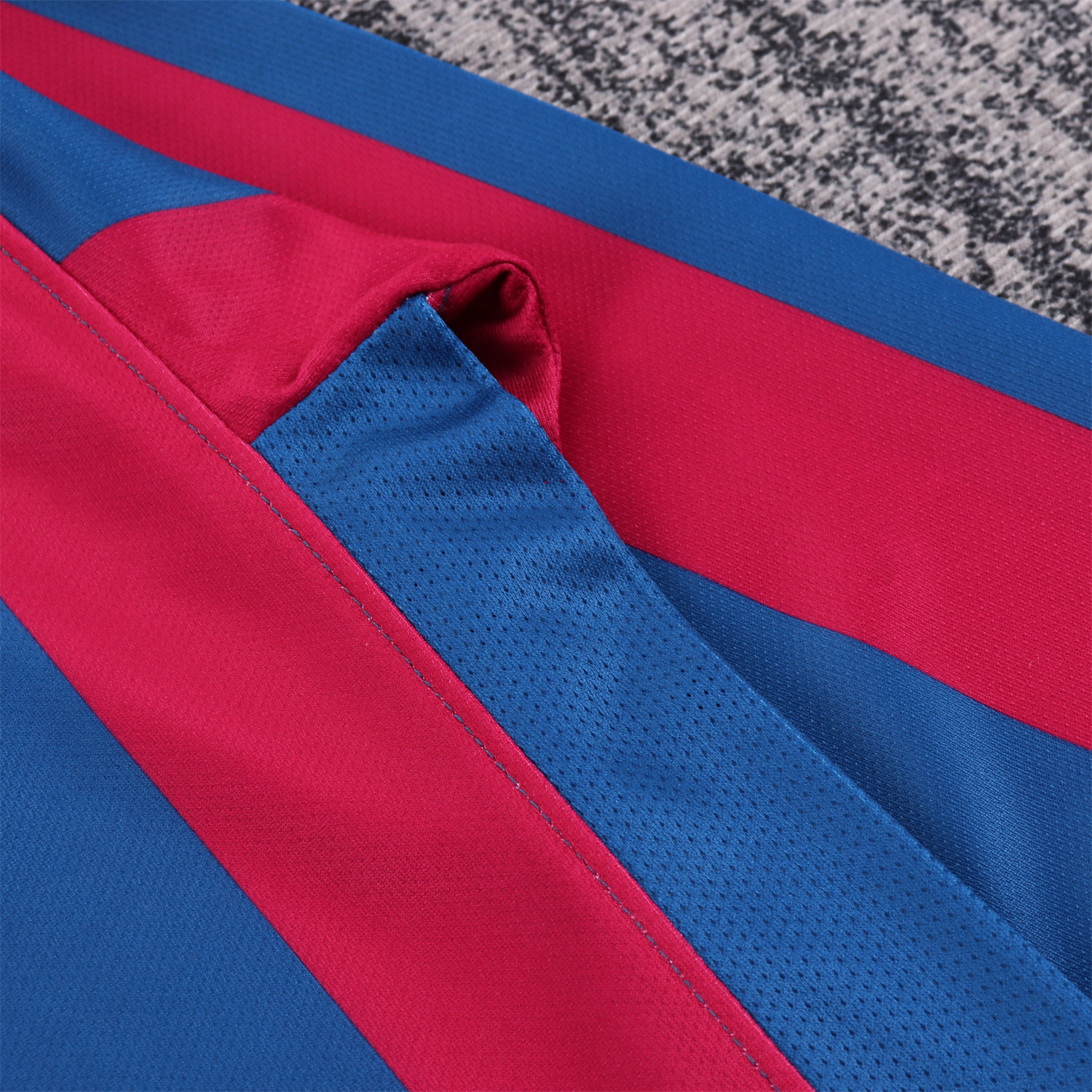 AlphaJersey-Retro Barcelona 2005-06 Home Long Sleeve Kids Kit