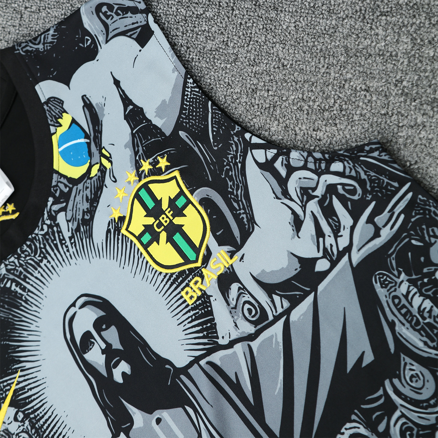 AlphaJersey-Brazil 25-26 Gray Jesus Statue Vest Training Set - Gray Vest & Black Shorts