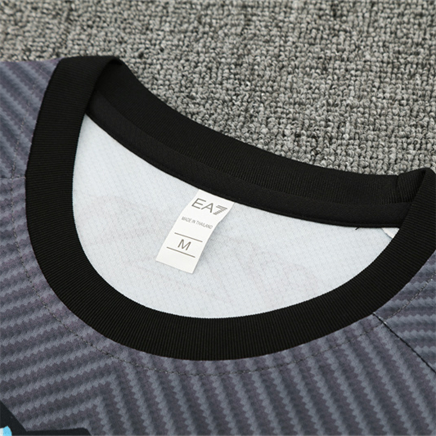 AlphaJersey-Napoli 25-26 Short-Sleeve Training Set - Gray Mecha Top & Black Shorts