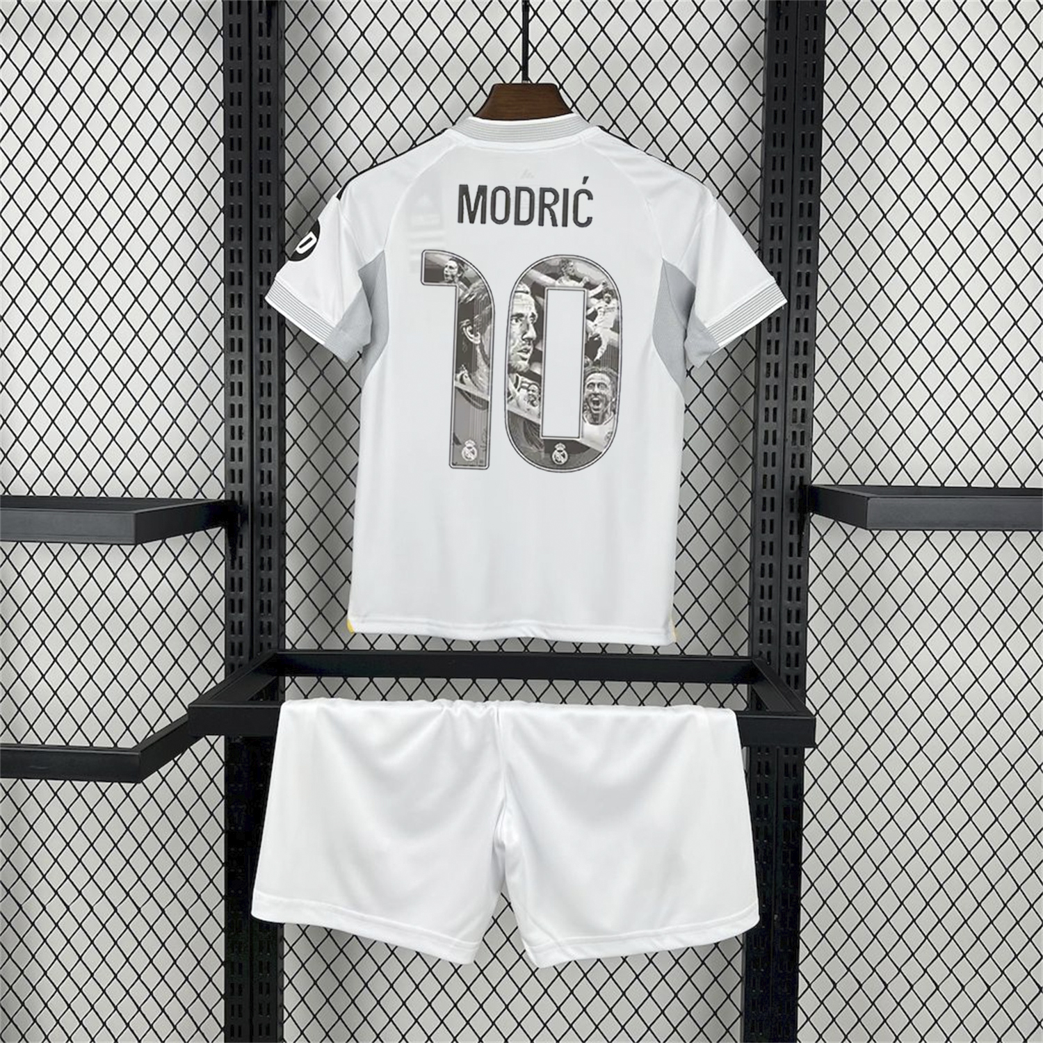 AlphaJersey-Real Madrid 25-26 Home Modrić Limited Edition Kids Kit - Fans Version