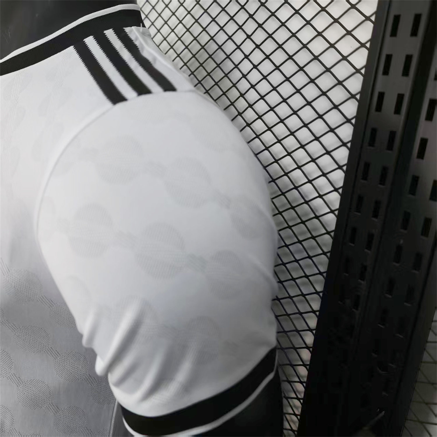 AlphaJersey-Real Madrid 25-26 Polka Dots White Jersey - Player Version
