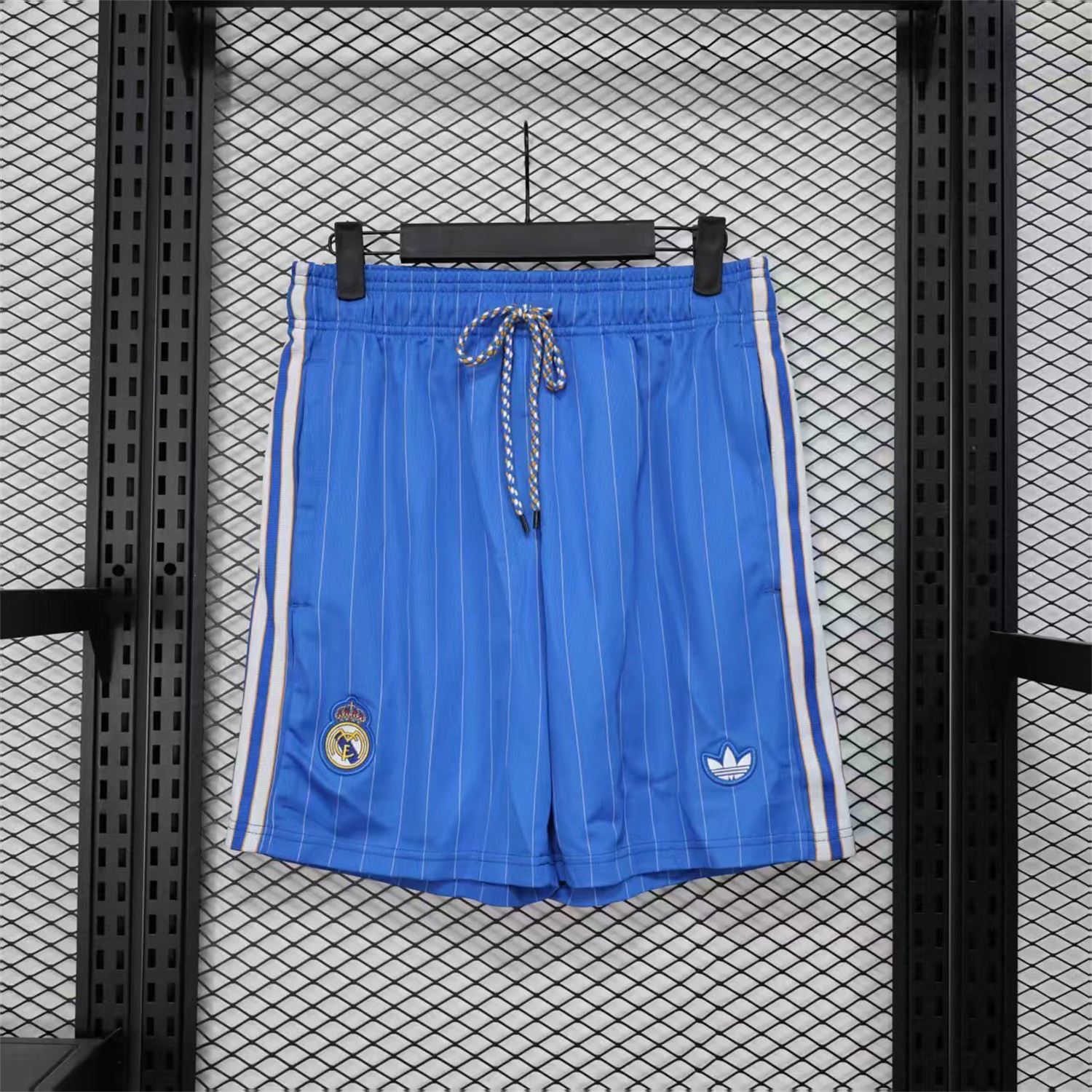 AlphaJersey-Real Madrid 25-26 Trefoil Blue Travel Shorts - Player Version