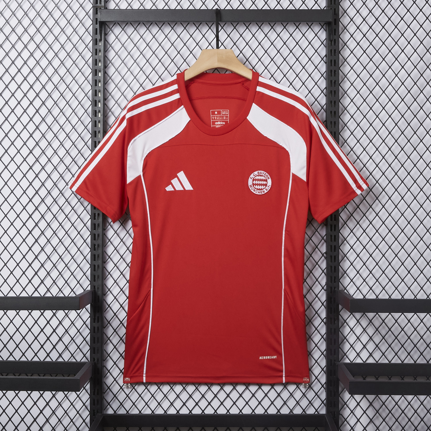 AlphaJersey-Bayern Munich 25-26 Red Urban Purist T-Shirt - Fans Version