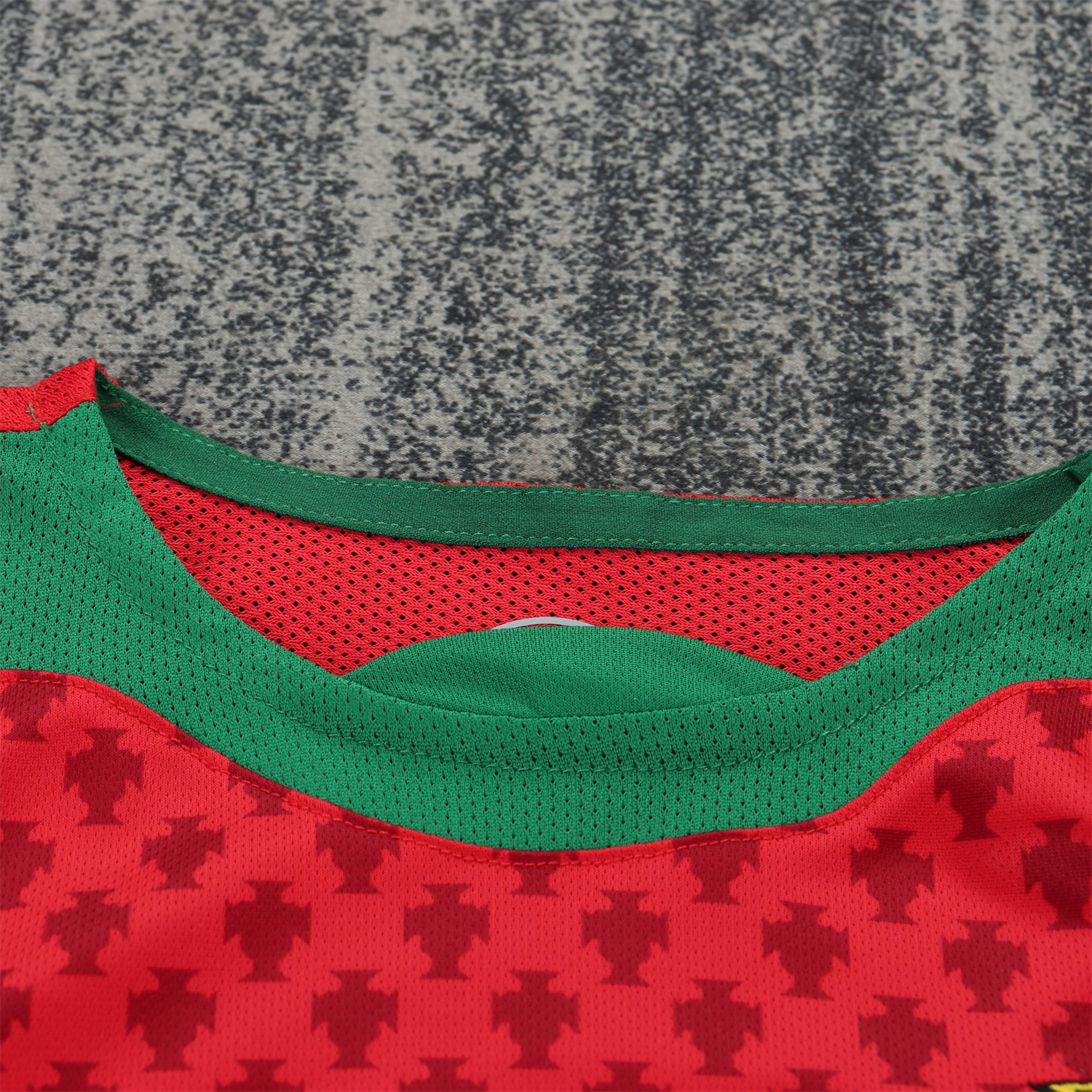 AlphaJersey-Retro Portugal 2004 Home Long Sleeves Kids Kit