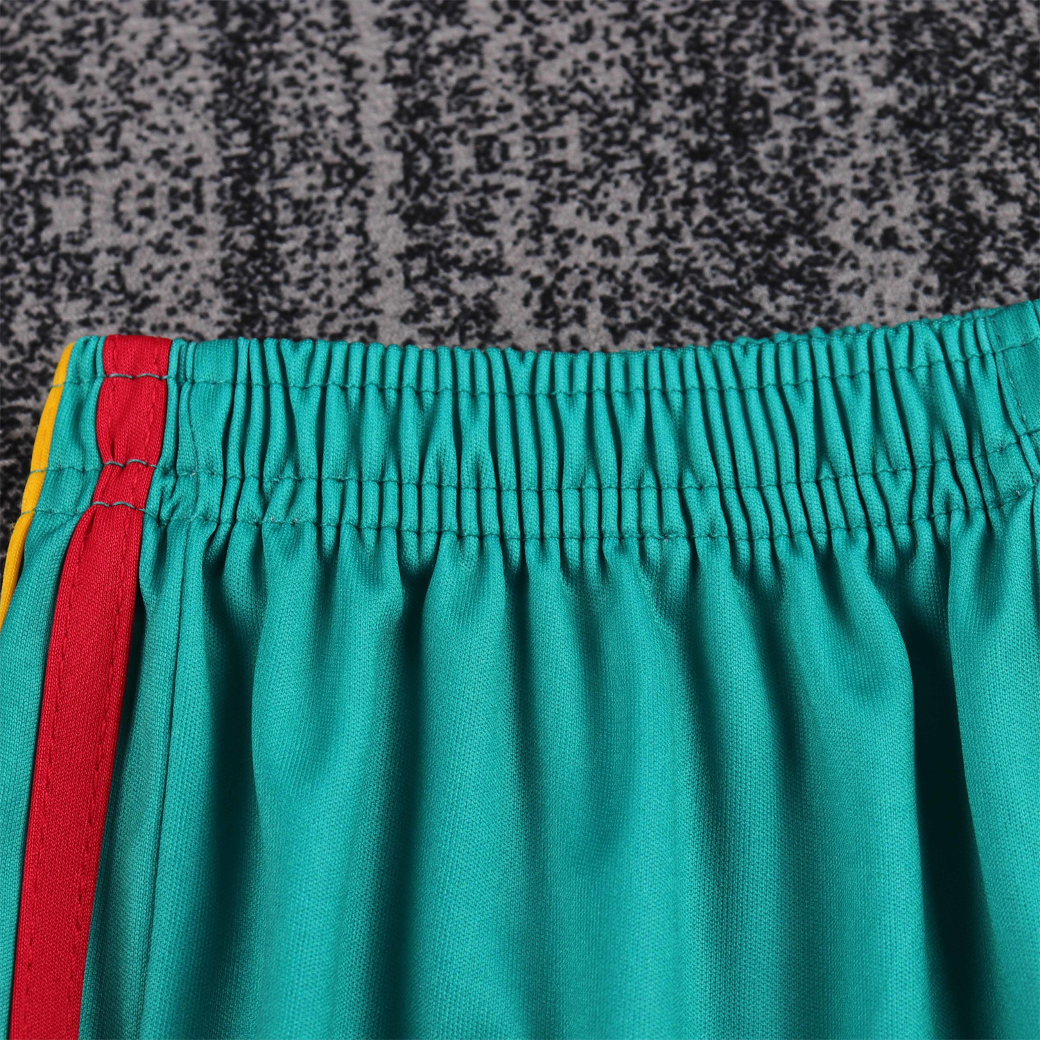 AlphaJersey-Retro Spain 2010 Green Goalkeeper Kids Kit