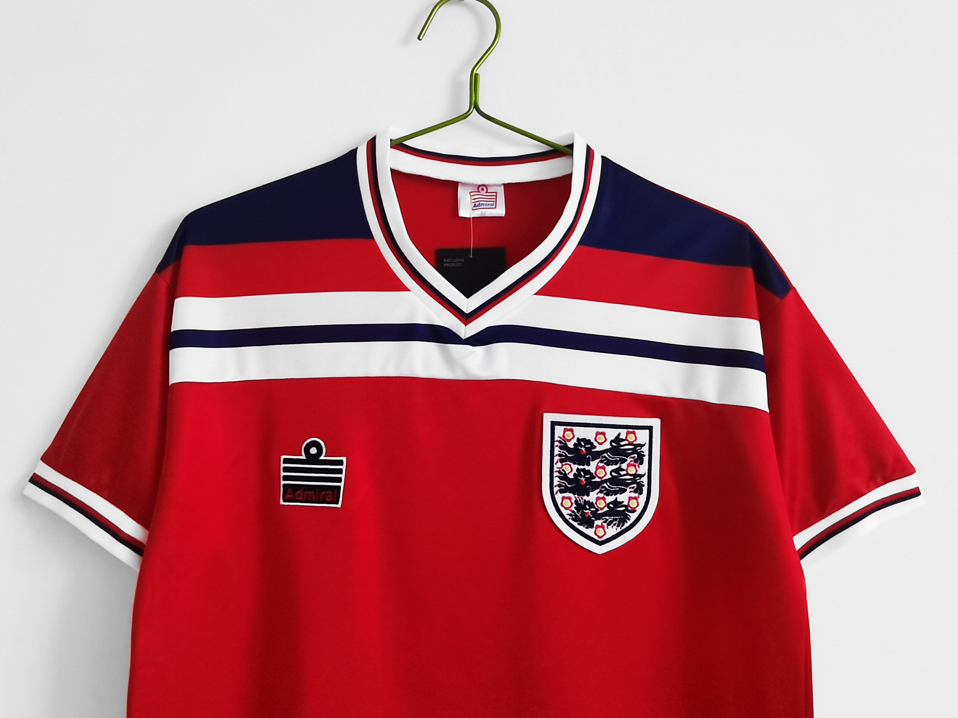 AlphaJersey-Retro England 1982 Away Stadium Jersey