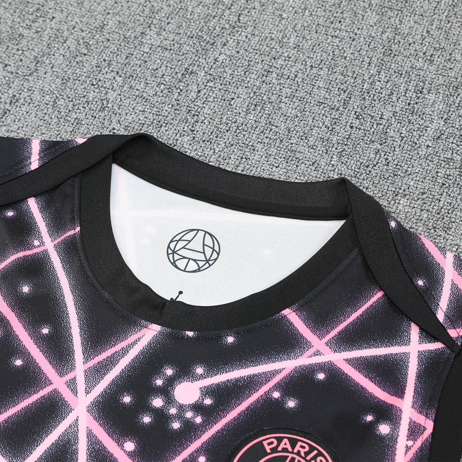 AlphaJersey-Paris Saint-Germain PSG 25-26 Vest Training Set - Pink Fluorescent Rays Black Vest & Black Shorts
