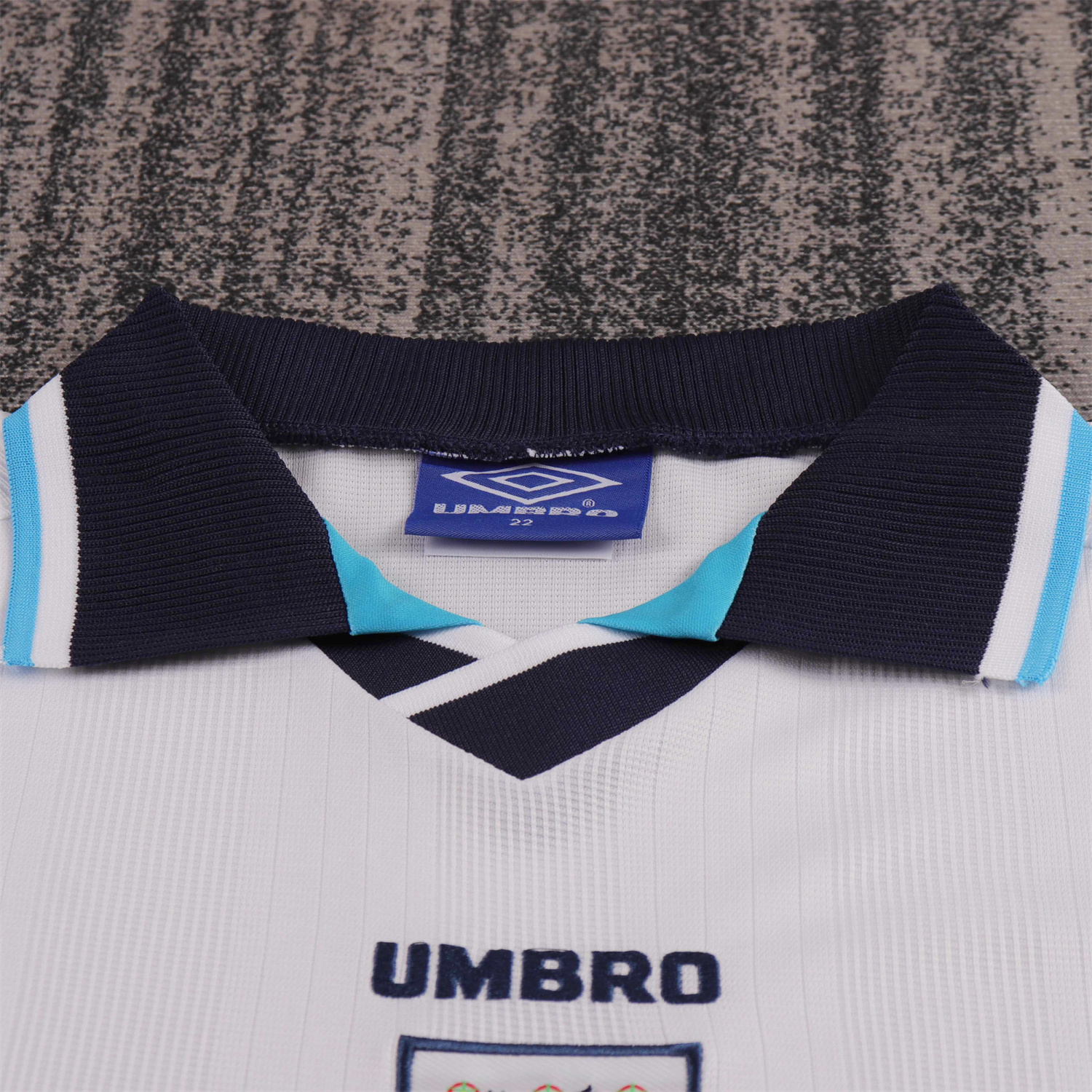 AlphaJersey-Retro England 1996 Home Kids Kit