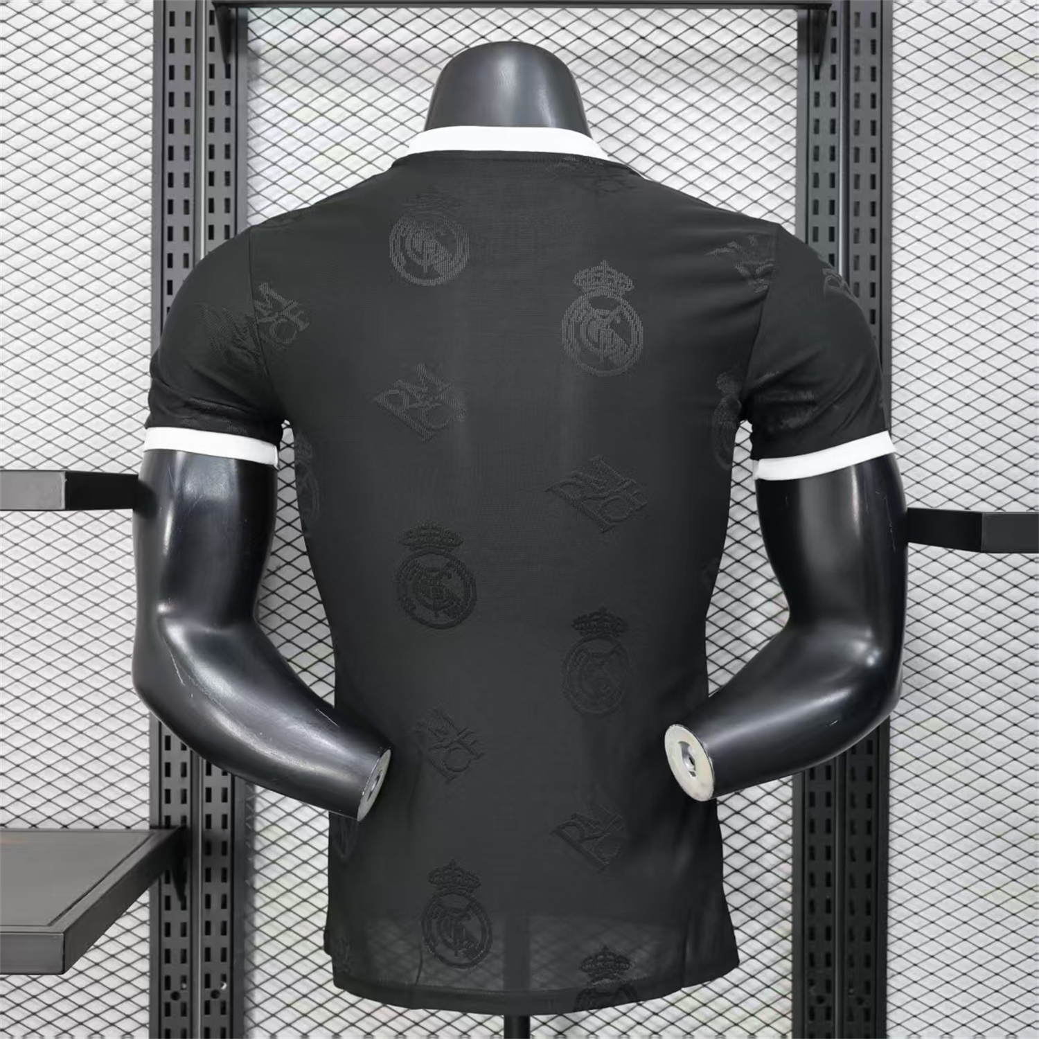 AlphaJersey-Real Madrid 25-26 Black Team Logo Jacquard Special Jersey - Player Version