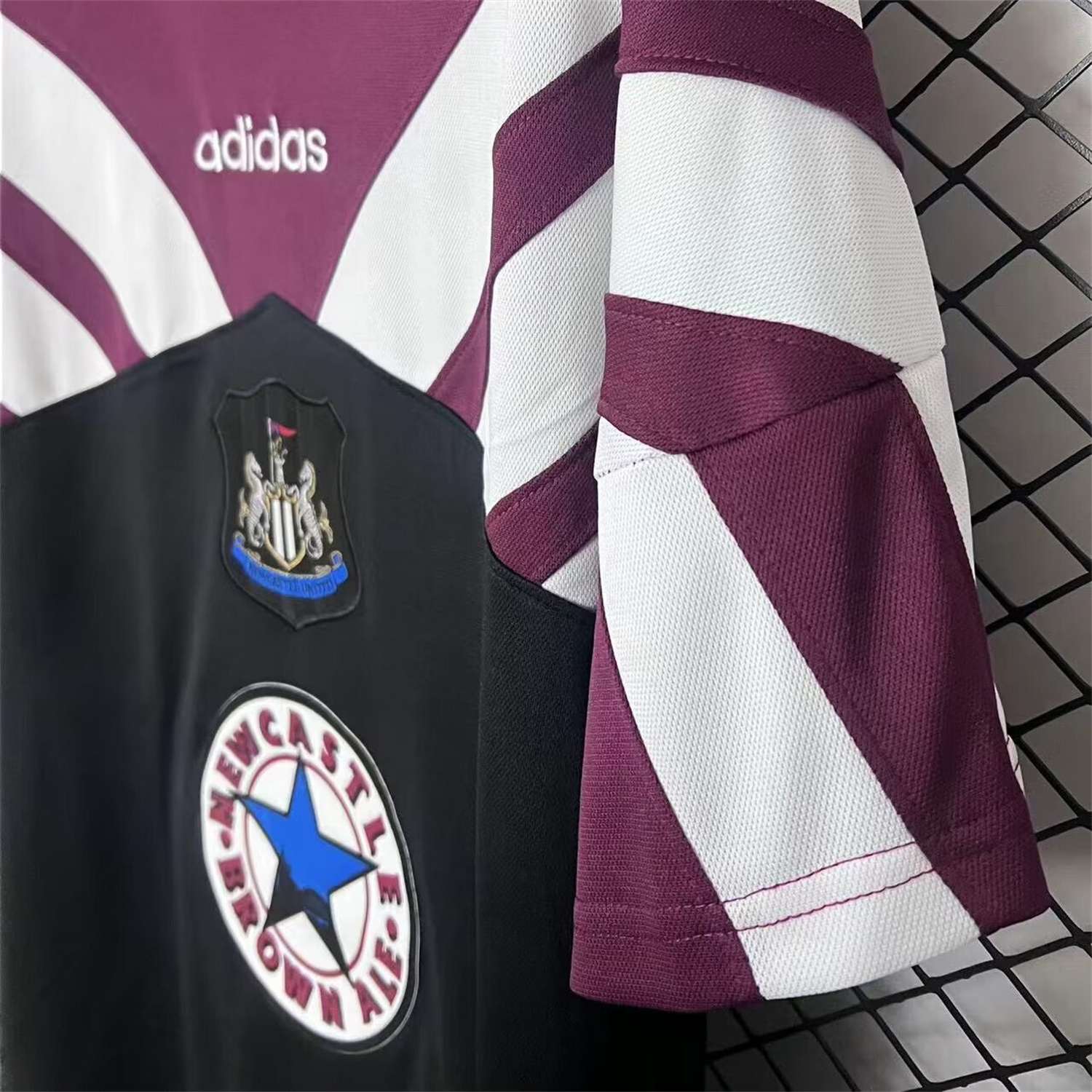 AlphaJersey-Retro Newcastle United 1995-96 Special Jersey