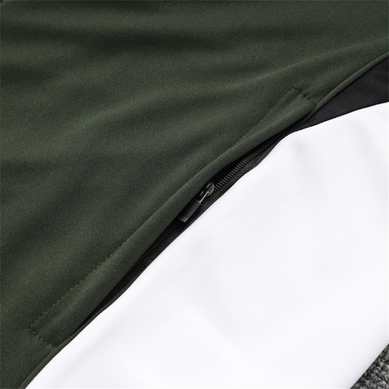 AlphaJersey-Bayern Munich 25-26 Jacket Training Tracksuit - Army Green Top and Black Pants