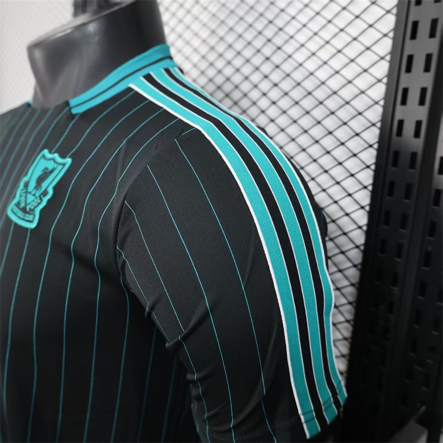 AlphaJersey-Liver.pool 25-26 Icon Range Travel Special Edition Black Jersey - Player Version