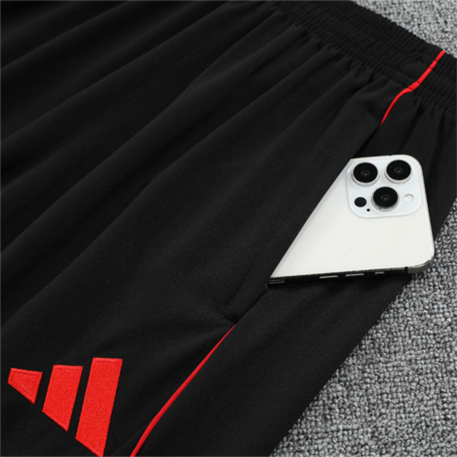 AlphaJersey-Bayern Munich 25-26 Long Sleeves Training Set - Green Top & Black Pants