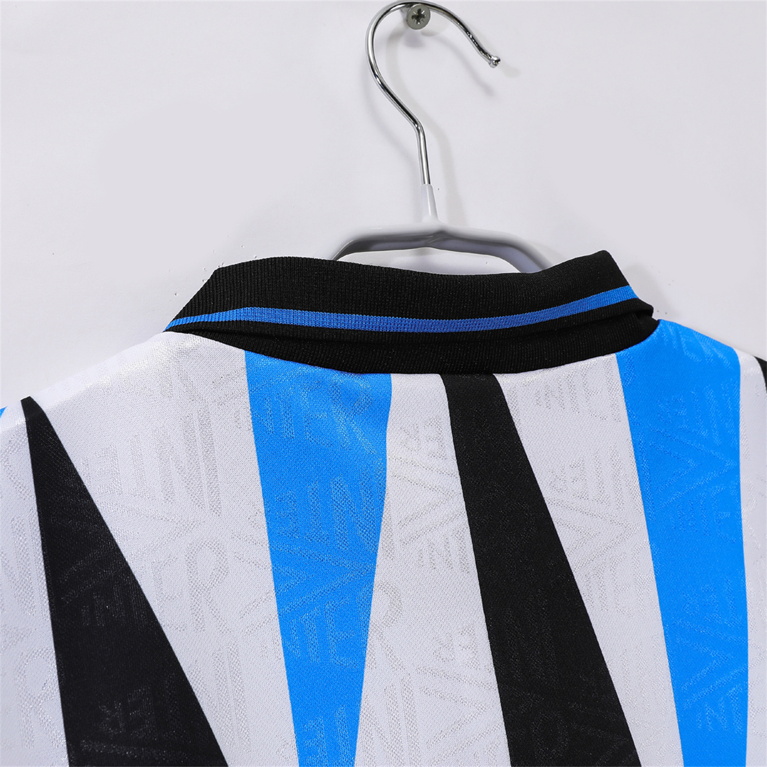 AlphaJersey-Retro Inter Milan 1992-93 Away Jersey