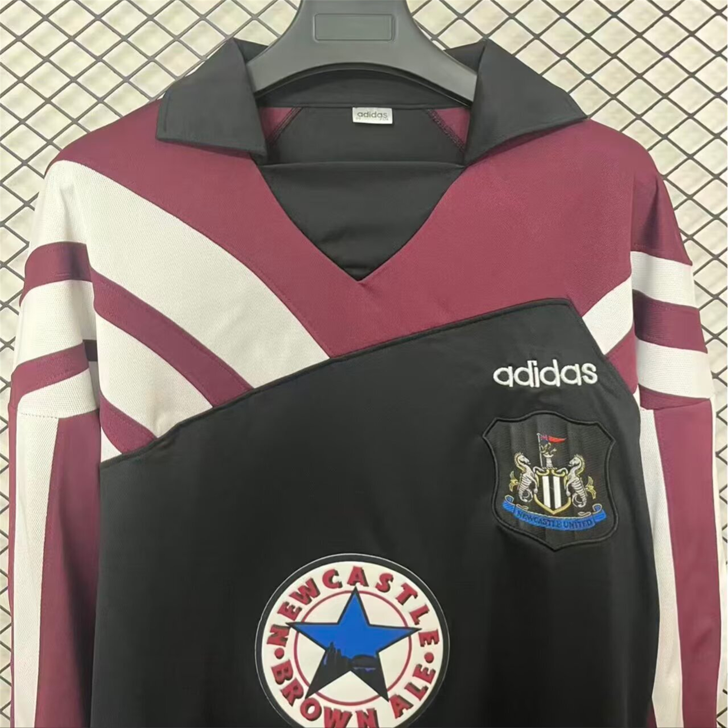 AlphaJersey-Retro Newcastle United 1995-96 Special Unisex Pullover Hoodie