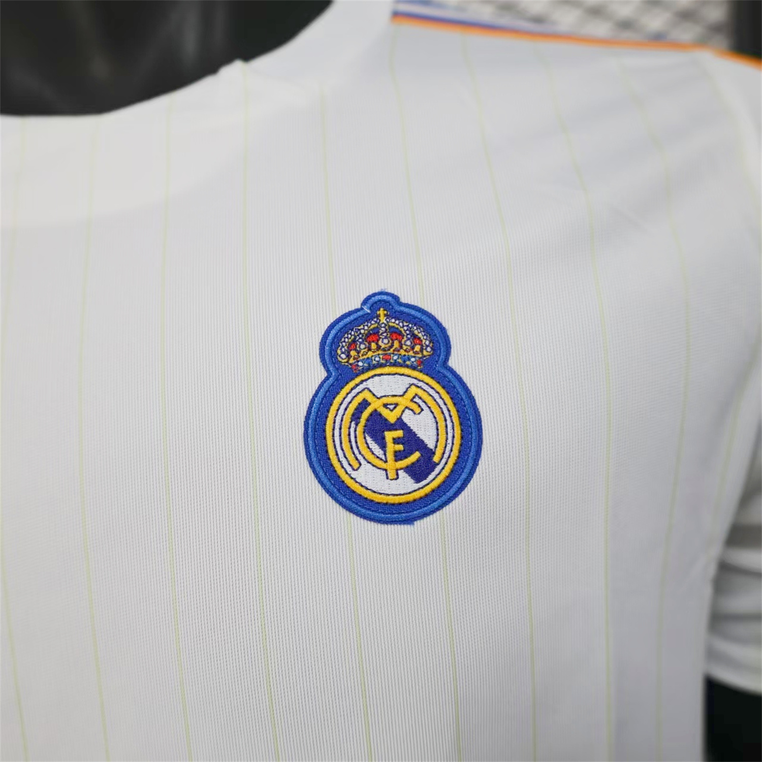 AlphaJersey-Real Madrid 25-26 Trefoil Blue Lines White Travel Jersey - Player Version