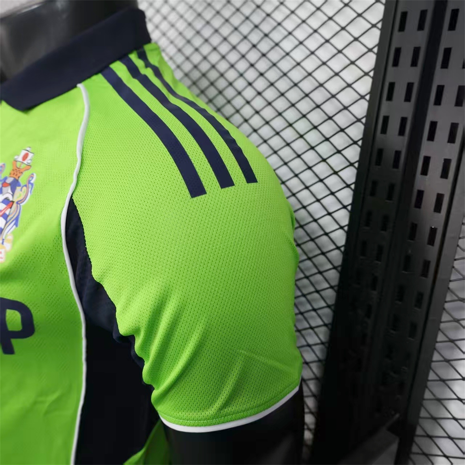 AlphaJersey-Fulham 25-26 Away Green Jersey - Player Version
