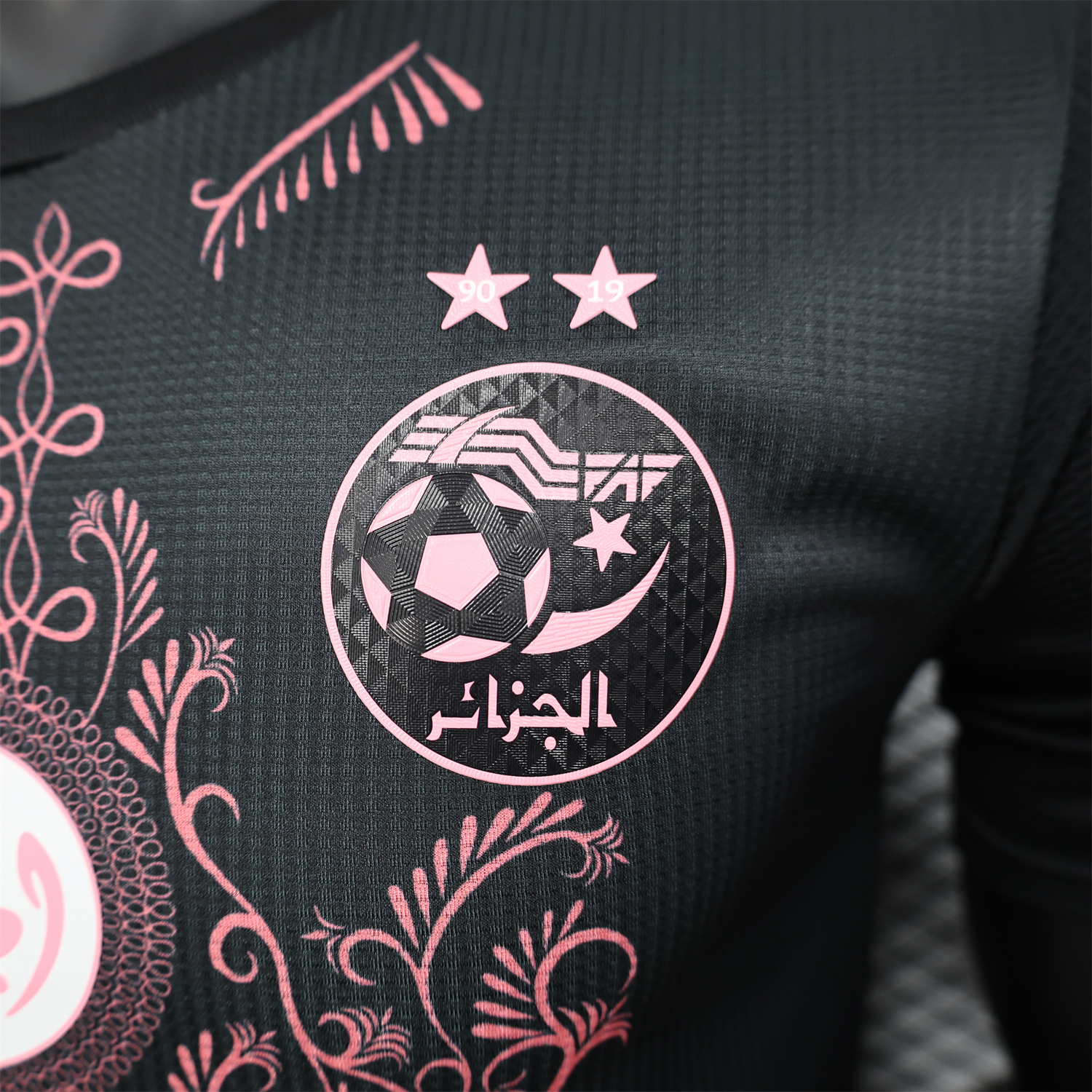 AlphaJersey-Algeria 25-26 Pure Black Jersey with Pink Pattern - Player Version