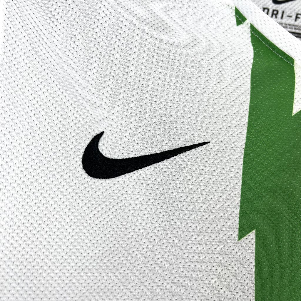 AlphaJersey-Retro Juventus 2010-11 Away Jersey