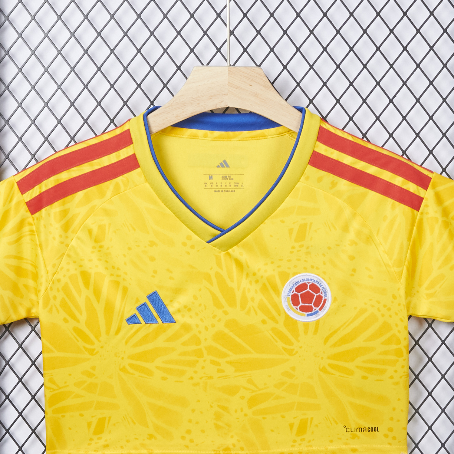 AlphaJersey-Women's Colombia 2026 Home Cropped Jersey