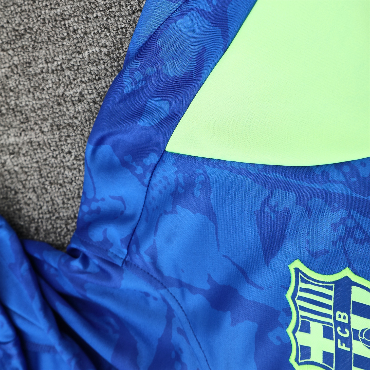 AlphaJersey-Barcelona 25-26 Training Hoodie Set - Blue Green Hoodie and Black Pants