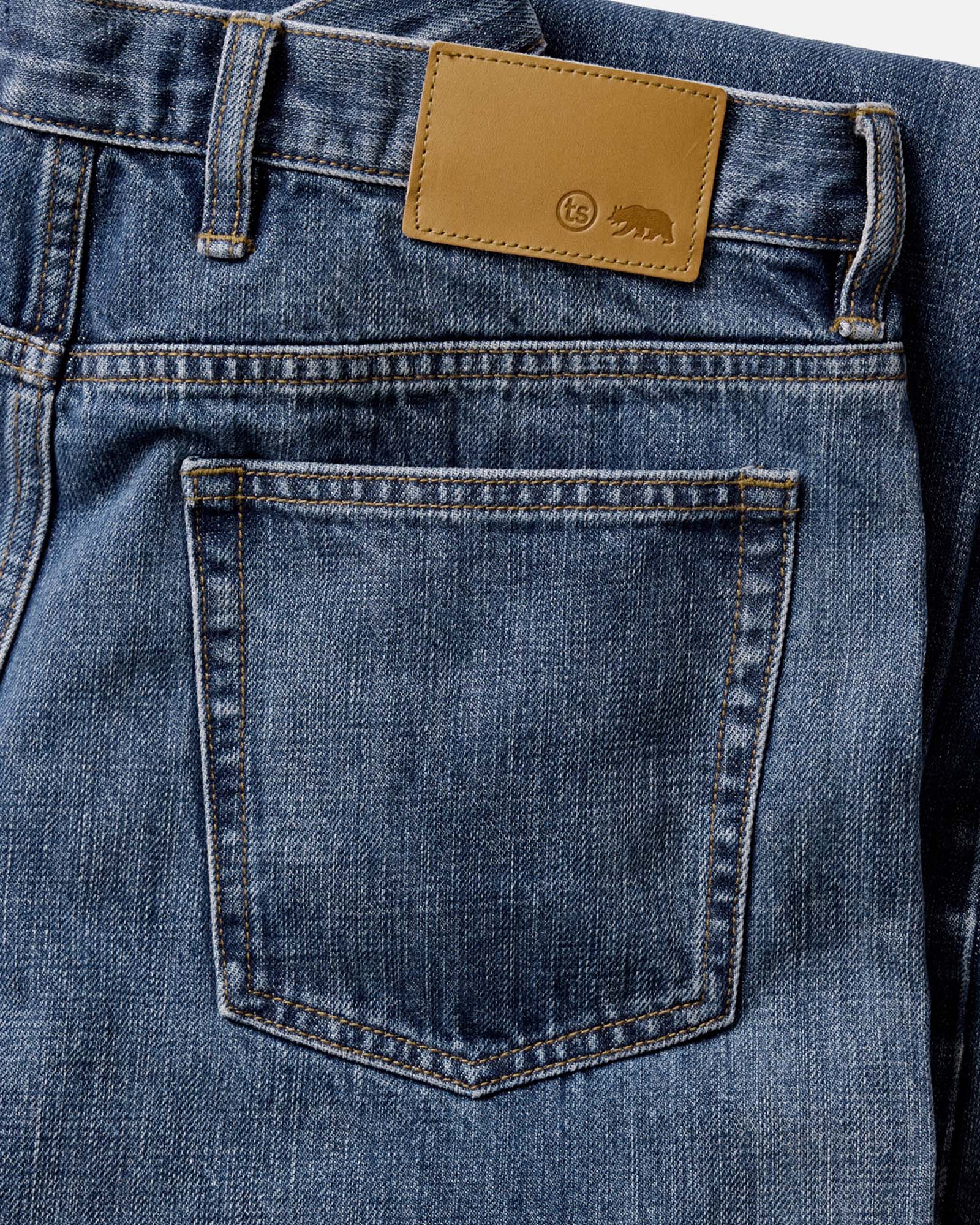 The Straight Jean in Mid Wash Organic Selvedge | Modern Menswear by yycbvcnbmmnbm