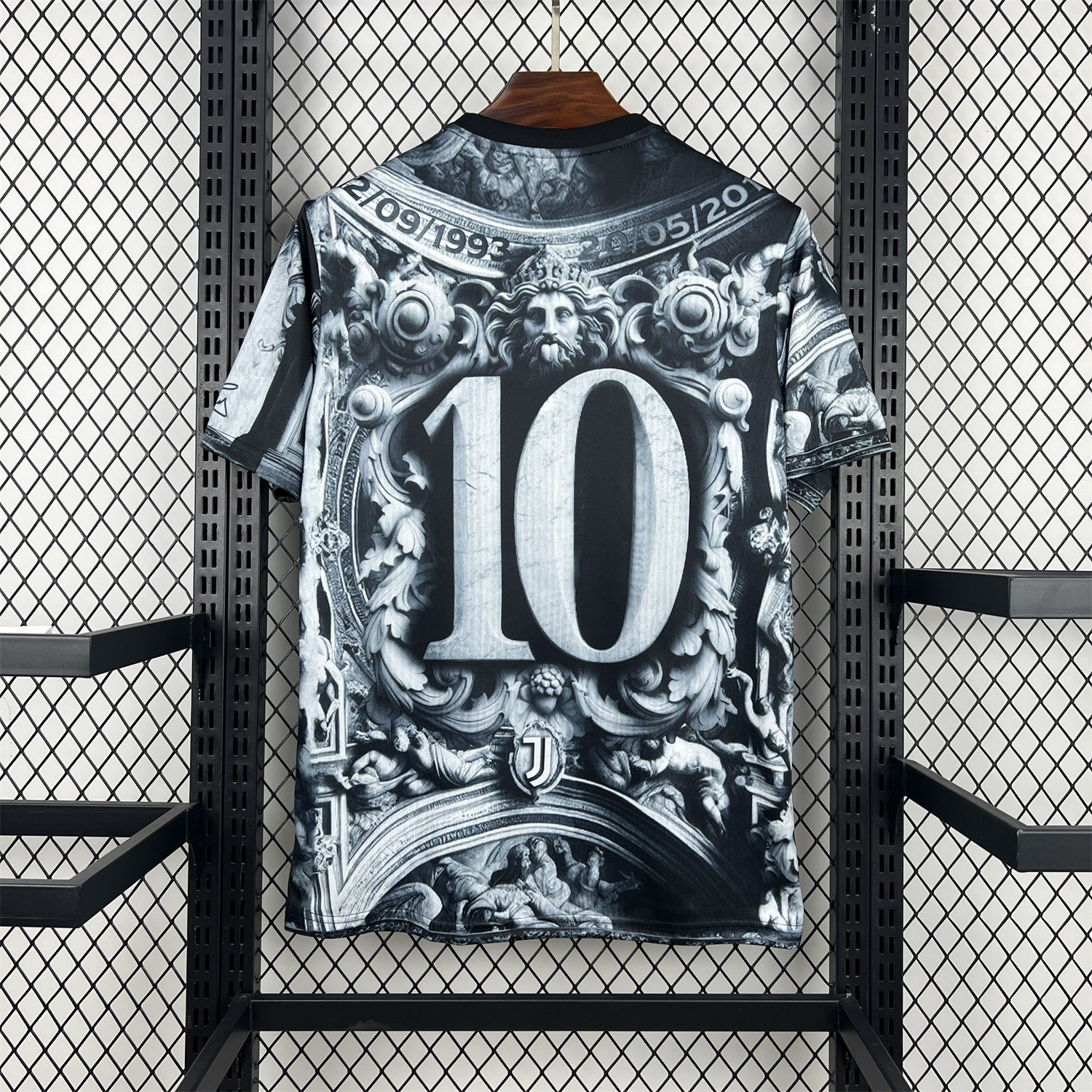 AlphaJersey-Juventus 25-26 Pre-Match Training Jersey - Fans Version