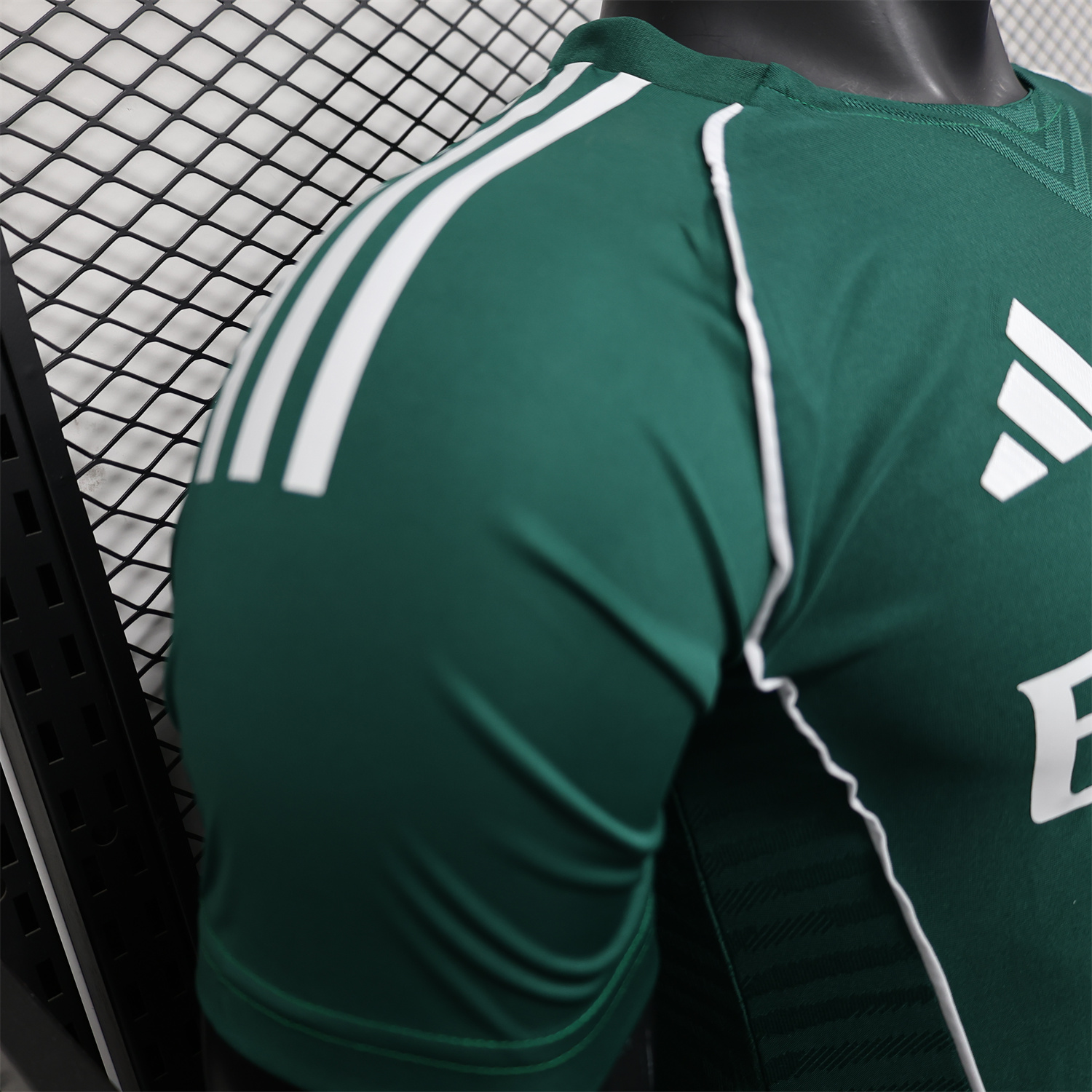 AlphaJersey-Real Madrid 25-26 Green Teamgeist Collar Special Edition Jersey - Player Version