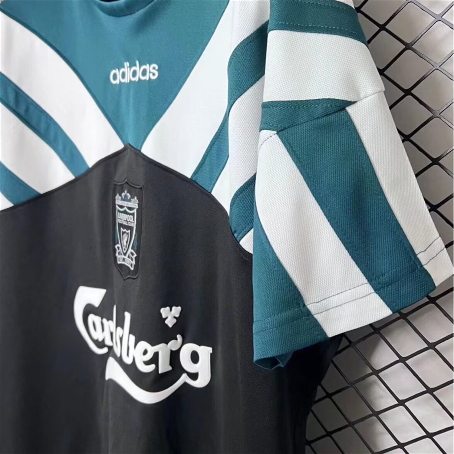 AlphaJersey-Retro Liver.pool 1995-96 Green And Black Training Jersey