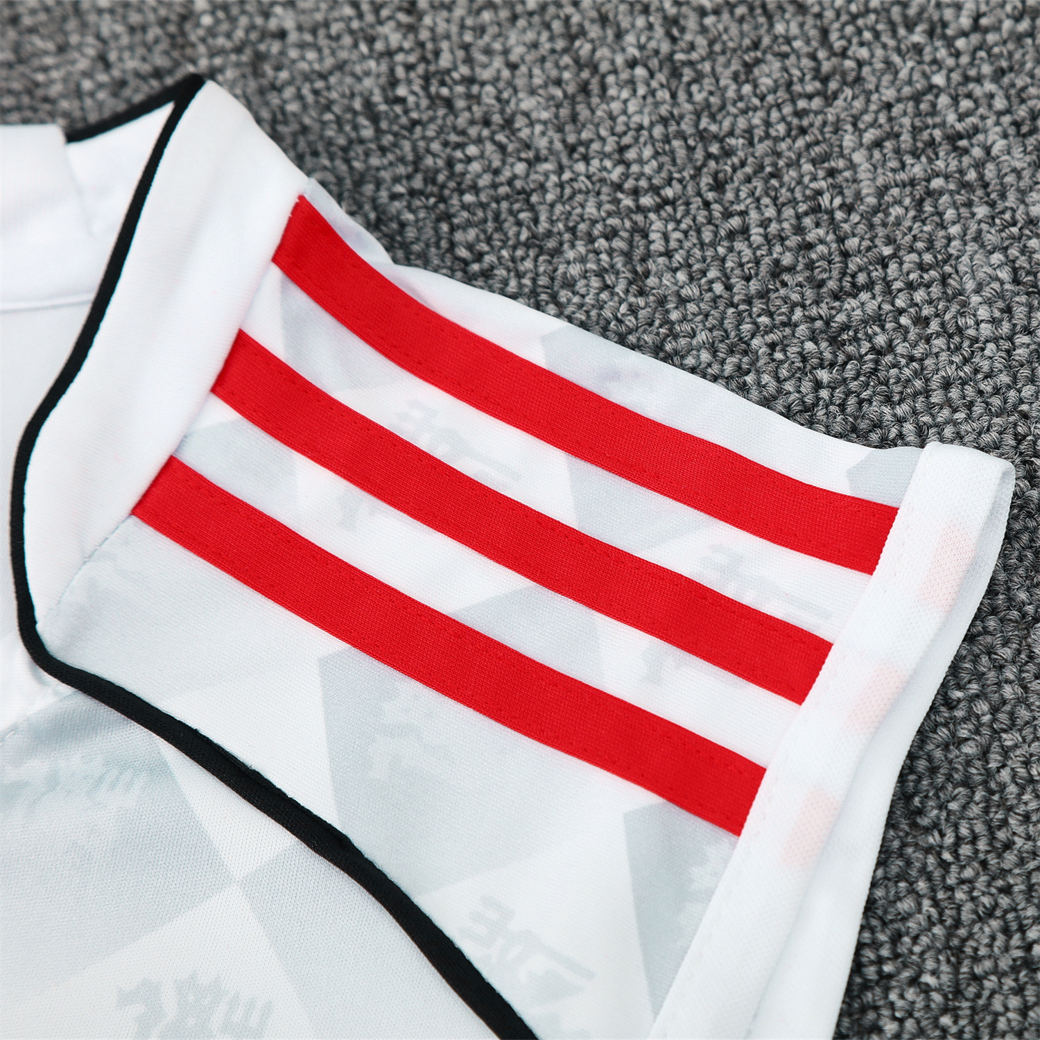 AlphaJersey-Manchester United 25-26 Vest Training Set - Red Edge White Vest & Black Shorts