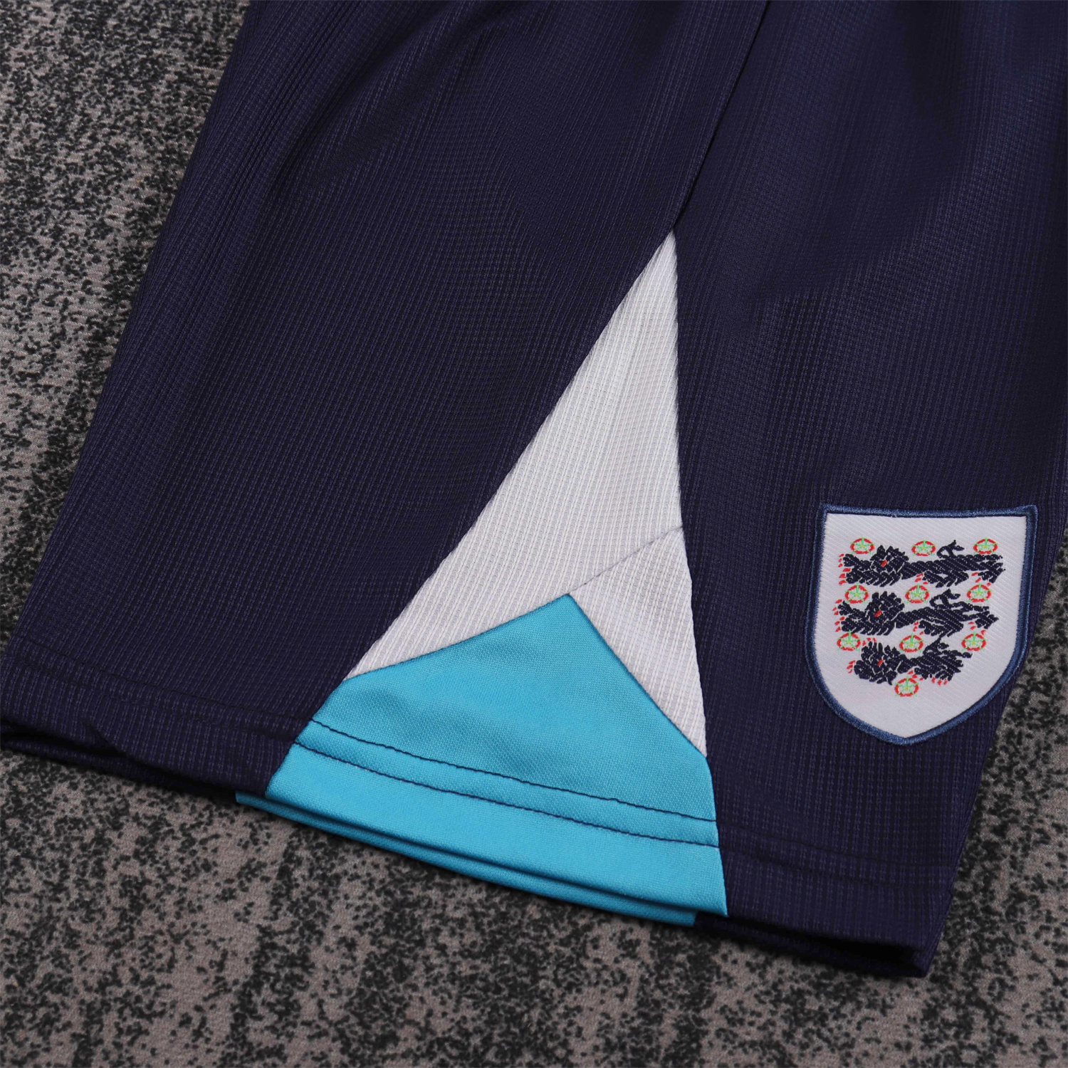 AlphaJersey-Retro England 1996 Home Kids Kit