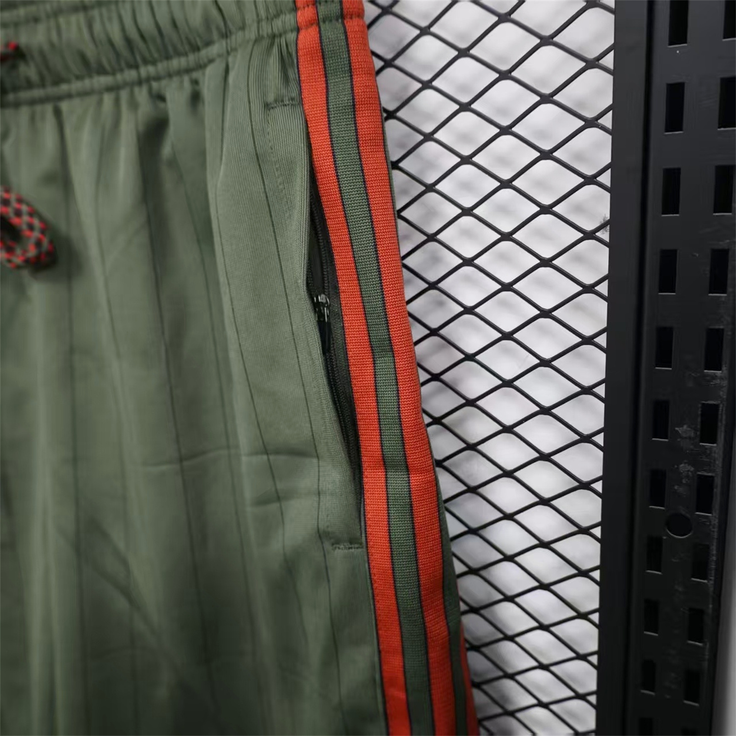 AlphaJersey-Bayern Munich 25-26 Trefoil Grey Green Travel Shorts - Player Version