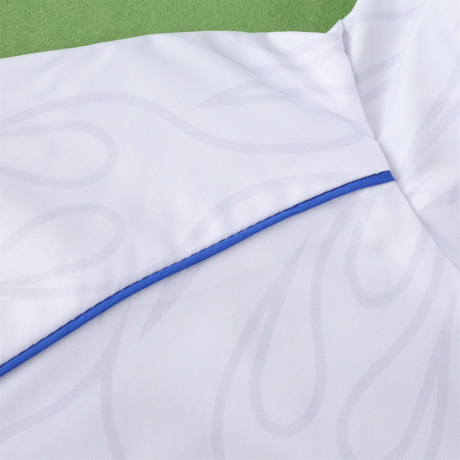 AlphaJersey-Retro Japan 1998 Throwback Double Sided Reversible Windbreaker - White & Blue