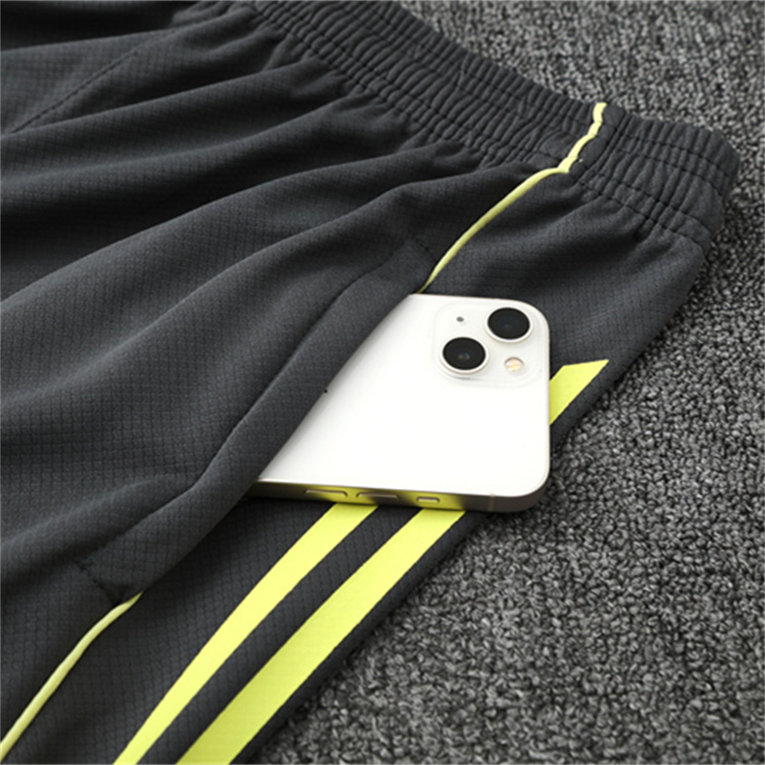 AlphaJersey-Real Madrid 25-26 Short-Sleeve Training Set - Deep Grey Top and Shorts