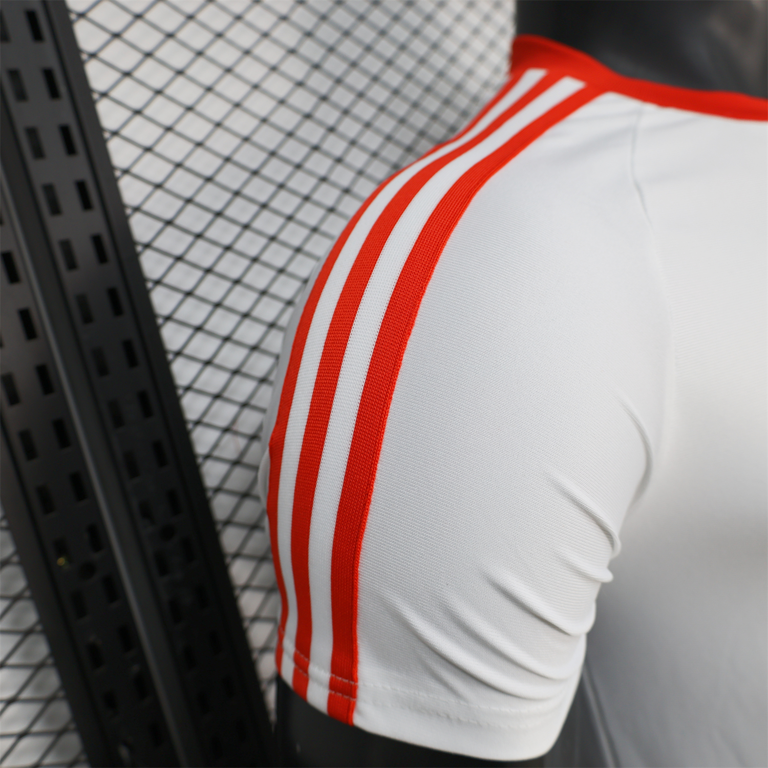 AlphaJersey-Liver.pool 25-26 Terrace Icon Retro Casual Style White Jersey - Player Version