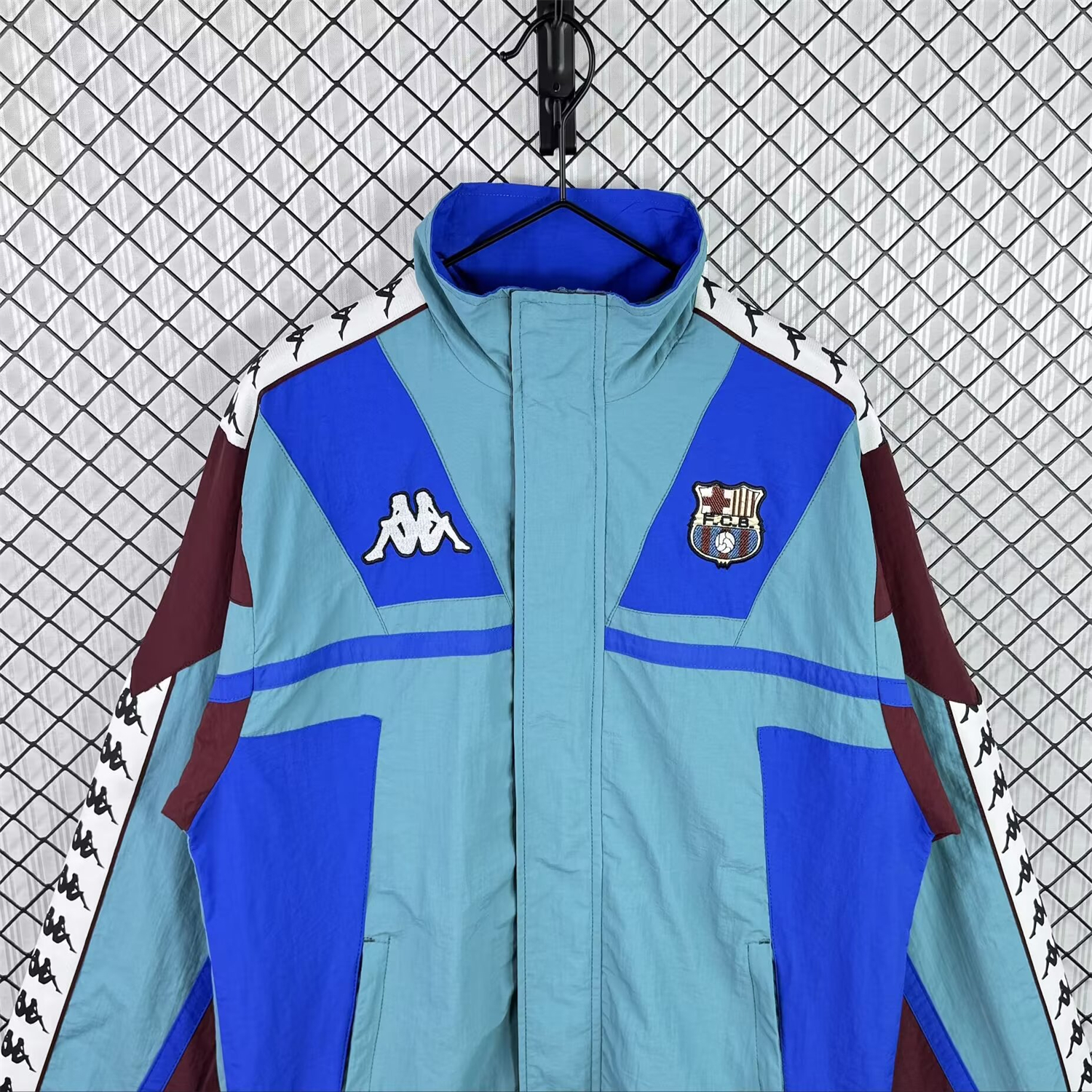 AlphaJersey-Retro Barcelona 1994-95 Windbreaker Jacket - Blue